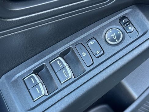 Used 2023 Honda Accord LX image 13