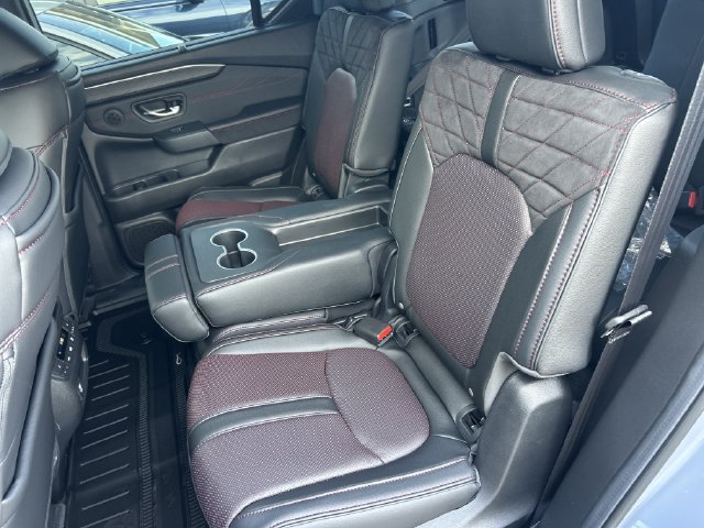 New 2026 Honda Pilot Black Edition image 32