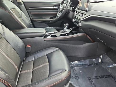 Used 2023 Nissan Altima 2.5 SR image 19