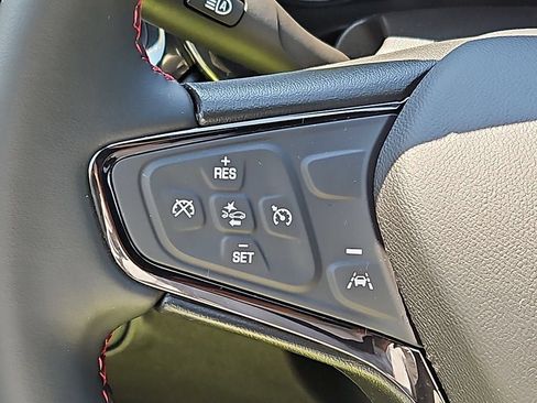 Certified 2023 Chevrolet Equinox RS FWD image 20