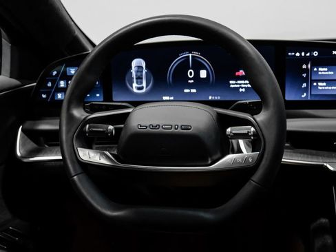 Used 2024 Lucid Air Touring image 16