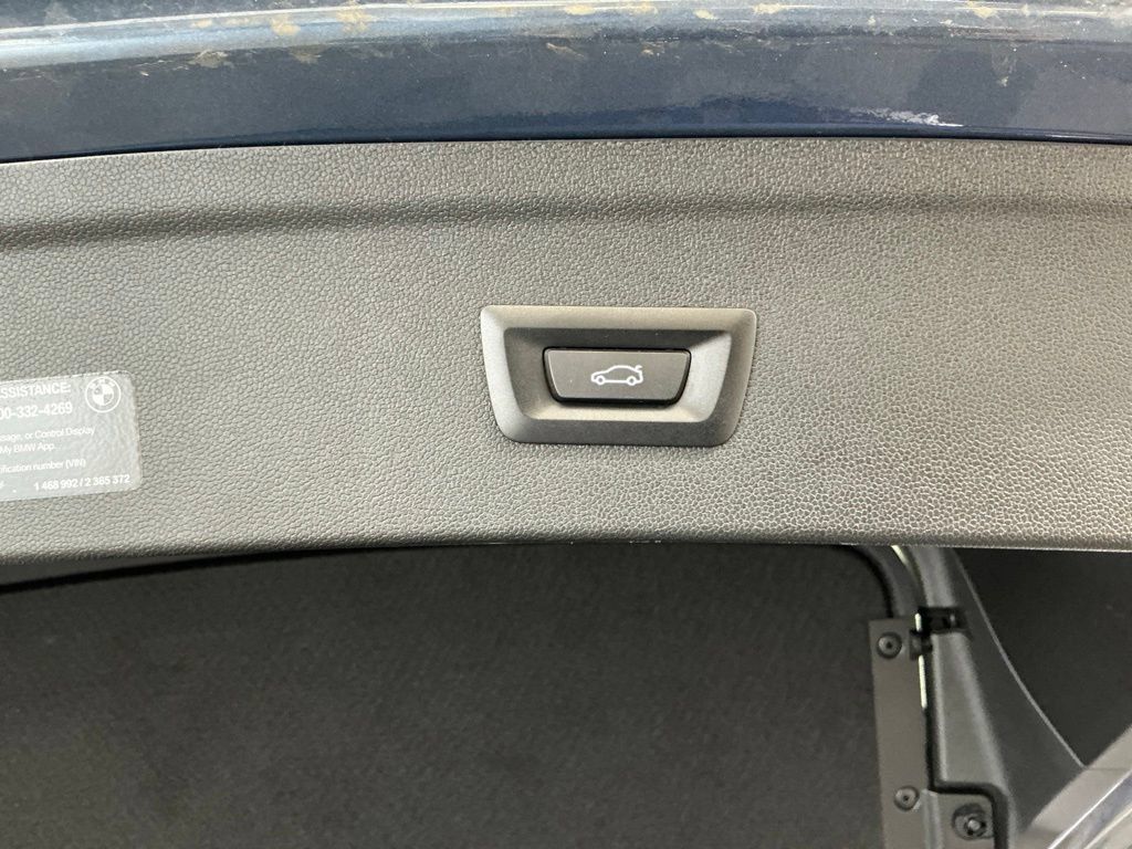 Certified 2026 BMW iX M70 AWD/4WD image 30
