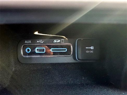 Used 2017 Jeep Grand Cherokee Limited w/ Luxury Group II image 22