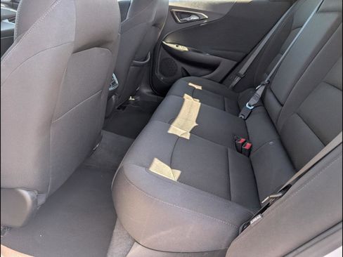 Used 2024 Chevrolet Malibu LT FWD image 12