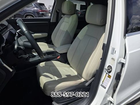 Used 2021 Audi Q3 2.0T Premium AWD/4WD image 9