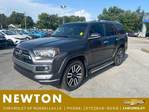 Used 2021 Toyota 4Runner Limited AWD/4WD image 3