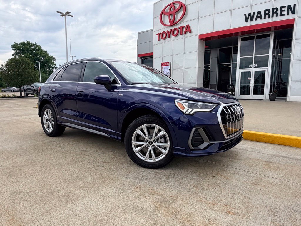 Used 2025 Audi Q3 2.0T Premium AWD/4WD image 1