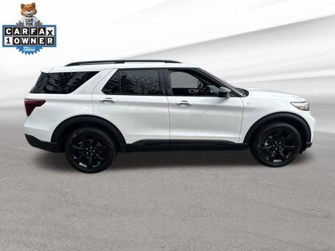 Used 2023 Ford Explorer ST-Line image 11