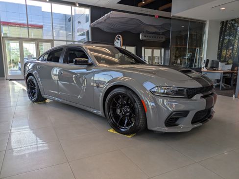 Used 2023 Dodge Charger SRT Hellcat RWD image 6