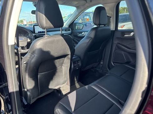 Used 2022 Ford Escape SEL image 17