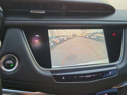 Used 2019 Cadillac XT5 FWD image 21