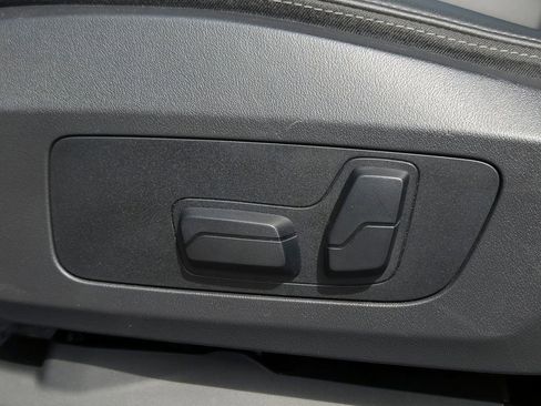 Used 2025 BMW X1 xDrive28i w/ Convenience Package image 24