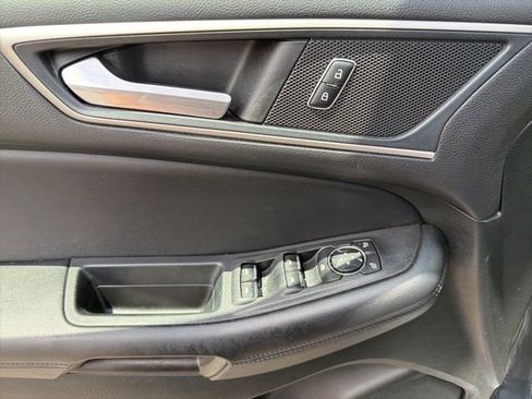 Used 2022 Ford Edge SEL AWD/4WD image 11