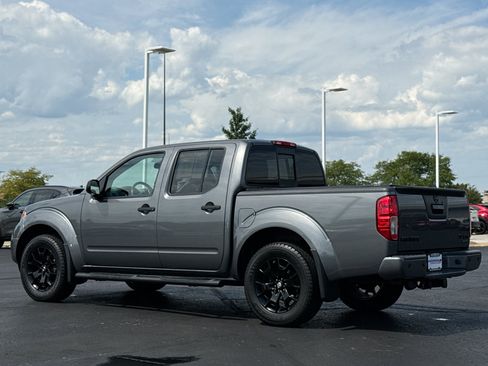 Used 2018 Nissan Frontier SV w/ Value Truck Package AWD/4WD image 5