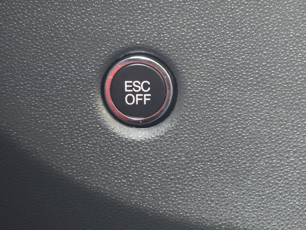 Used 2015 FIAT 500 Pop FWD image 30