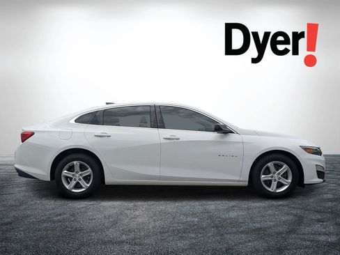 Used 2020 Chevrolet Malibu LS FWD image 2