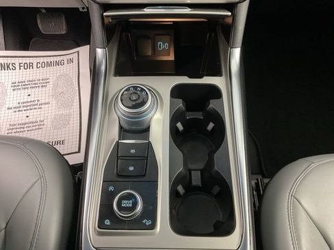 Used 2021 Ford Explorer XLT w/ Equipment Group 202A image 20