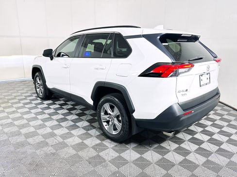 Used 2024 Toyota RAV4 XLE FWD image 5