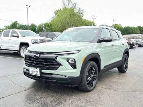 Used 2026 Chevrolet TrailBlazer LT w/ Convenience Package AWD/4WD image 5