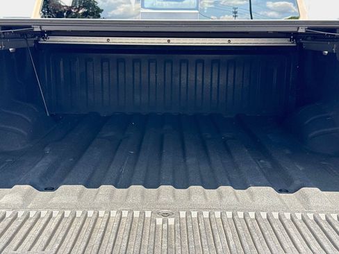 Used 2024 Nissan Titan PRO-4X w/ Pro-4x Convenience Package AWD/4WD image 13