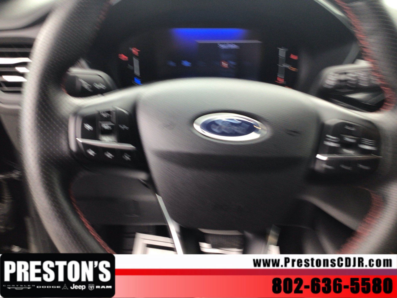 Used 2025 Ford Escape ST-Line Select AWD/4WD image 4