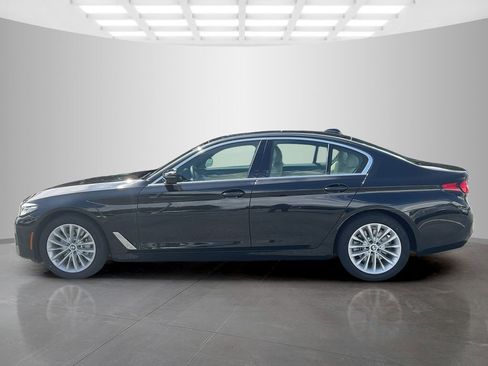 Used 2021 BMW 530i RWD image 3