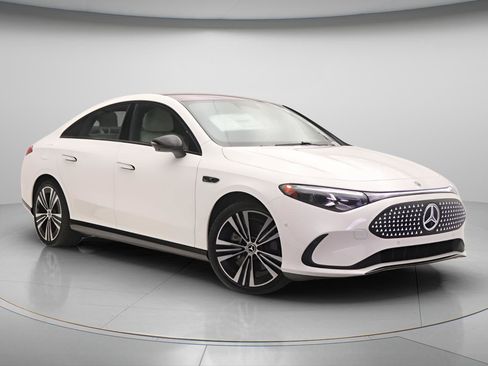 New 2026 Mercedes-Benz CLA 250+ image 1