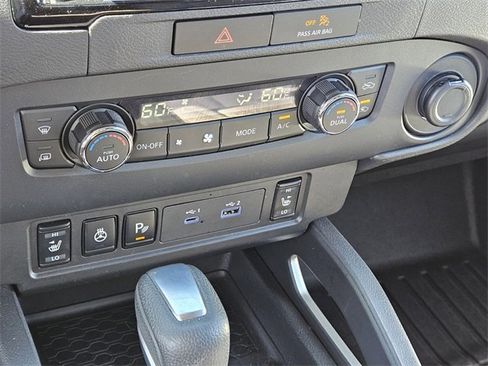 Used 2022 Nissan Frontier SV image 20