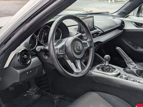 Used 2021 MAZDA MX-5 Miata RF Club RWD image 12