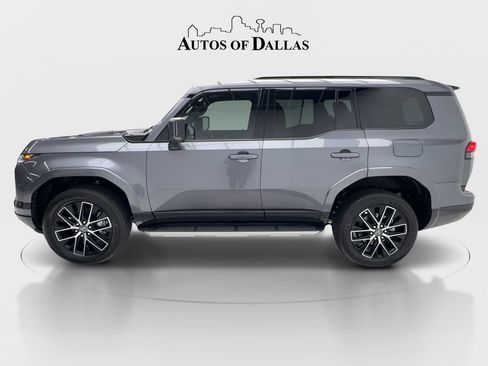 Used 2026 Lexus GX 550 w/ Cold Area Package AWD/4WD image 5