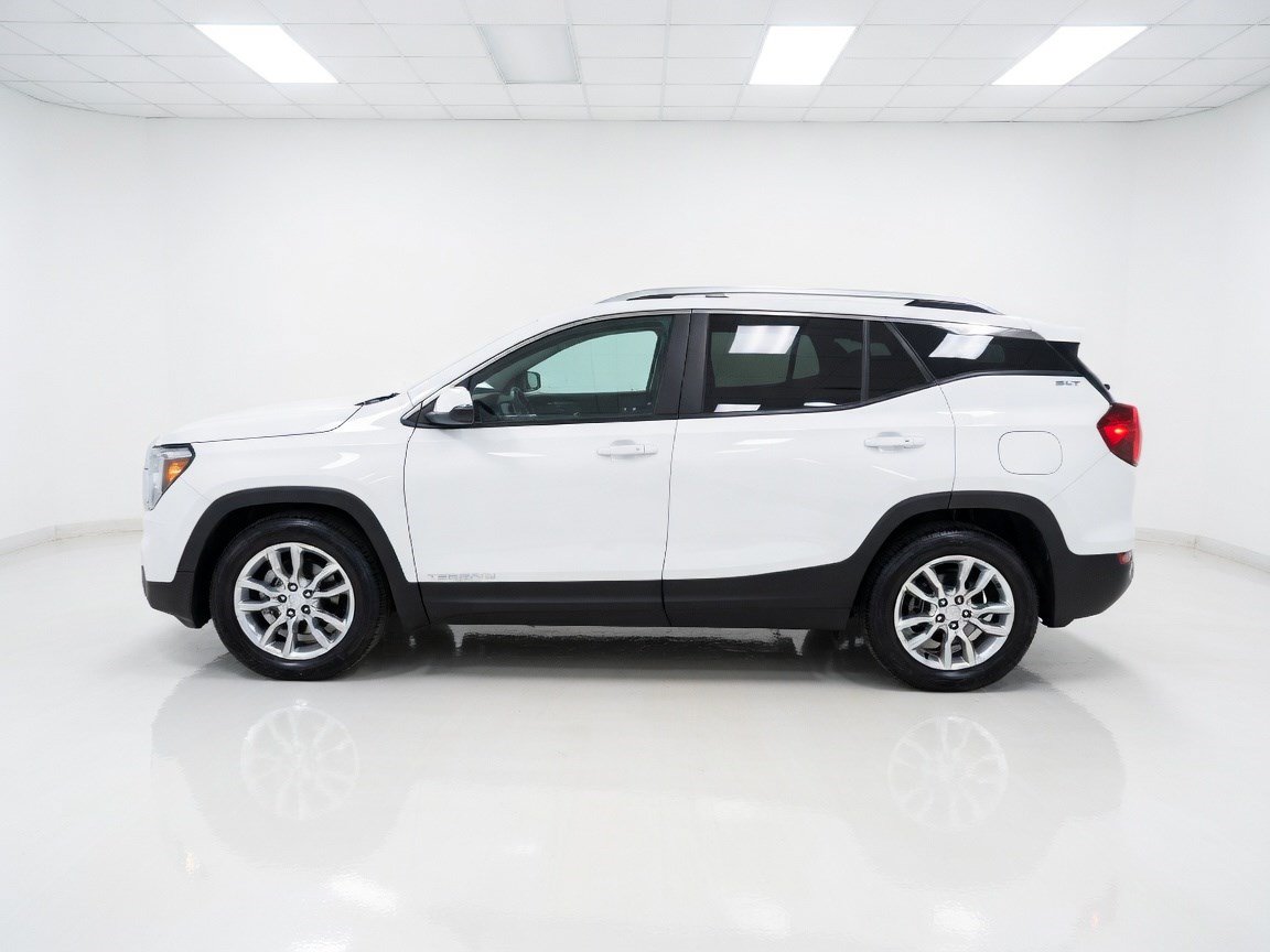Used 2022 GMC Terrain SLT FWD image 22