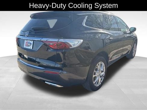 Used 2023 Buick Enclave Essence w/ Experience Buick Package image 8