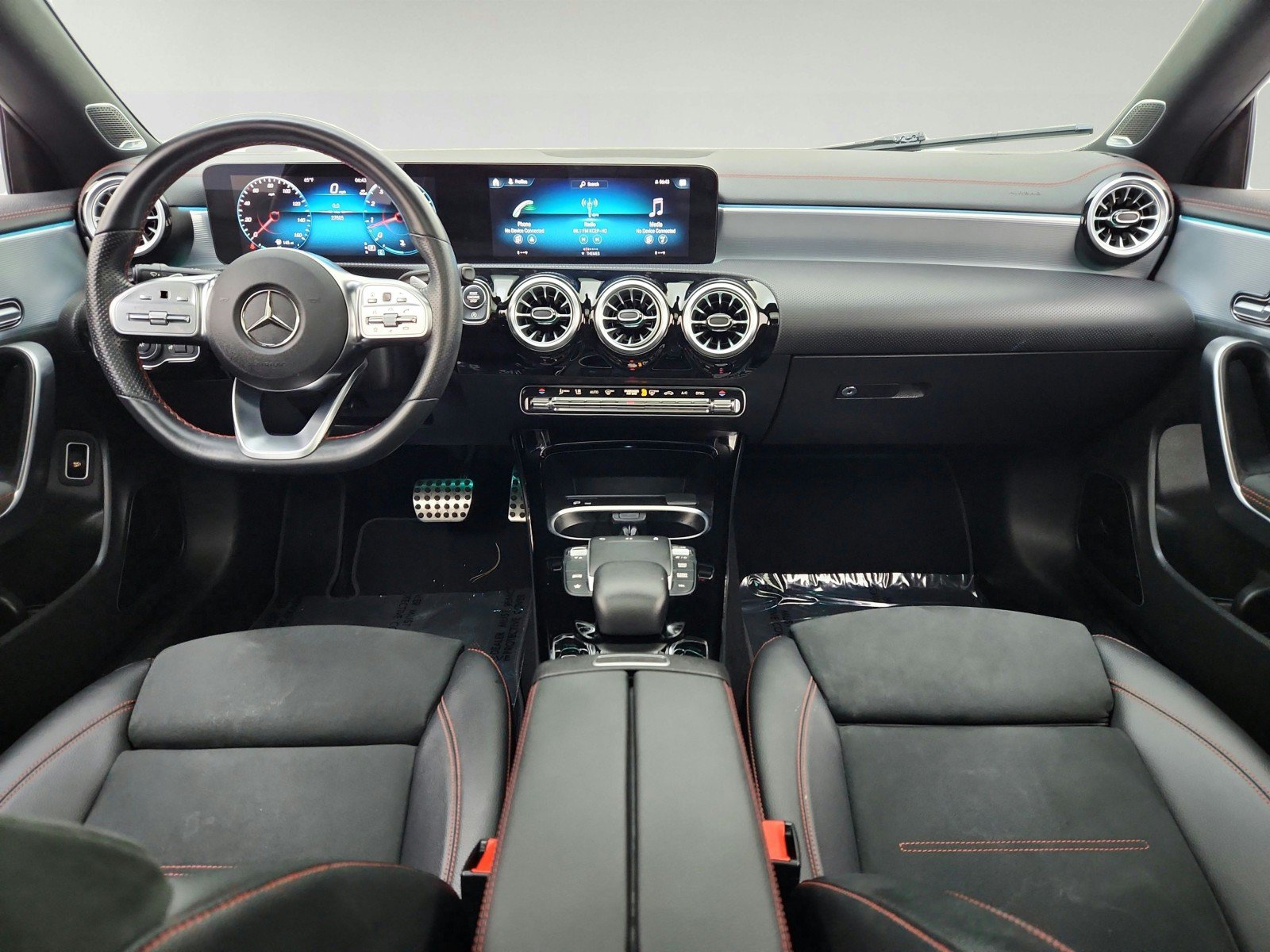 Used 2023 Mercedes-Benz CLA 250 image 31