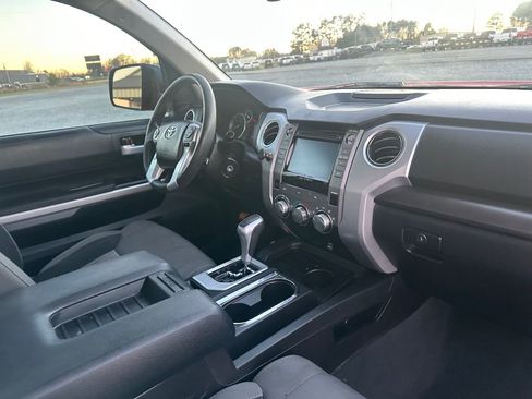 Used 2015 Toyota Tundra SR5 image 6