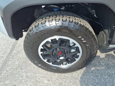 Used 2026 Toyota Tacoma TRD Off-Road AWD/4WD image 4