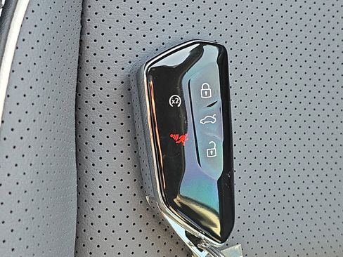 Used 2026 Volkswagen Tiguan SEL R-Line image 28