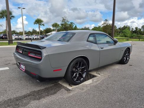 Used 2019 Dodge Challenger R/T w/ Blacktop Package RWD image 5