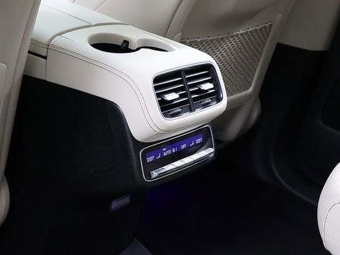 Certified 2026 Mercedes-Benz GLS 450 4MATIC image 15