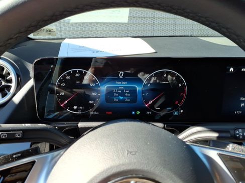 Certified 2025 Mercedes-Benz GLA 250 4MATIC image 18