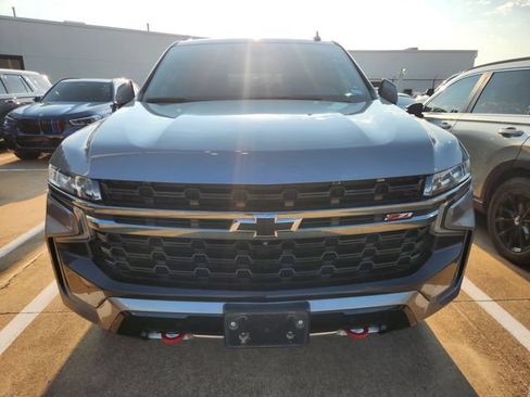 Used 2022 Chevrolet Tahoe Z71 w/ Z71 Off-Road Package AWD/4WD image 2