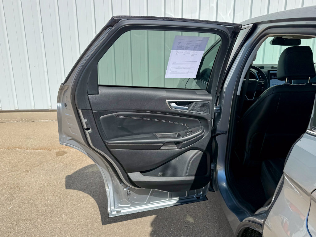 Used 2024 Ford Edge Titanium AWD/4WD image 15