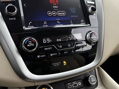 Used 2021 Nissan Murano SV image 19