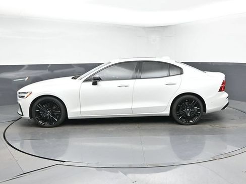Used 2024 Volvo S60 B5 Plus w/ Climate Package FWD image 6