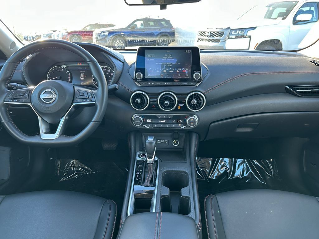 Used 2024 Nissan Sentra SR w/ SR Premium Package FWD image 18
