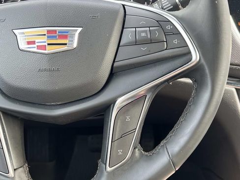 Certified 2024 Cadillac XT5 Luxury w/ LPO, Floor Liner Package AWD/4WD image 25