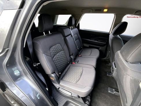 Used 2024 Nissan Pathfinder S image 22