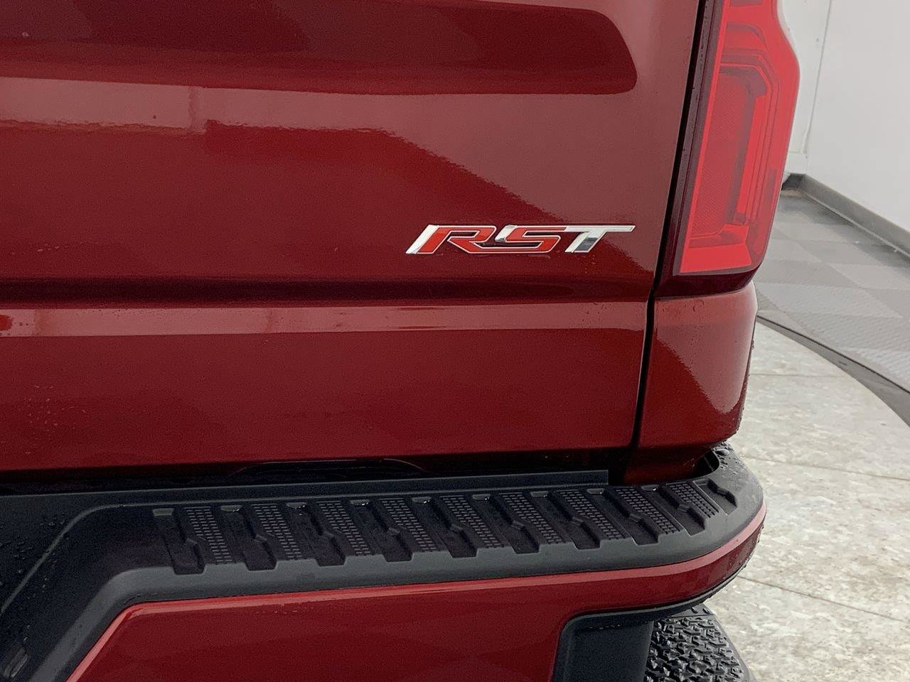 Used 2023 Chevrolet Silverado 1500 RST AWD/4WD image 37