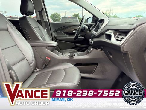 Used 2024 GMC Terrain SLT w/ Elevation Edition FWD image 19