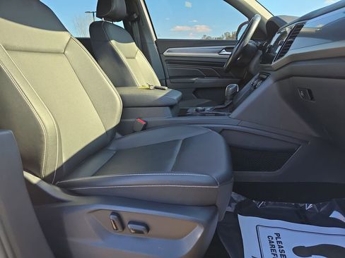 Used 2020 Volkswagen Atlas Cross Sport SEL image 13