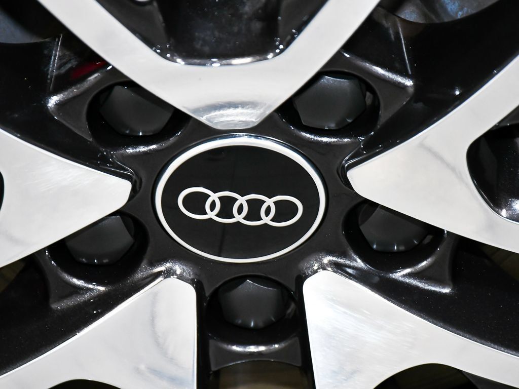 Used 2025 Audi S5 Premium Plus w/ Premium Plus Package AWD/4WD image 94